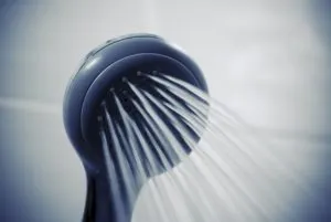 Kabina prysznicowa w stylu nowoczesnym, słuchawka prysznicowa z oferty Łazienka Delux